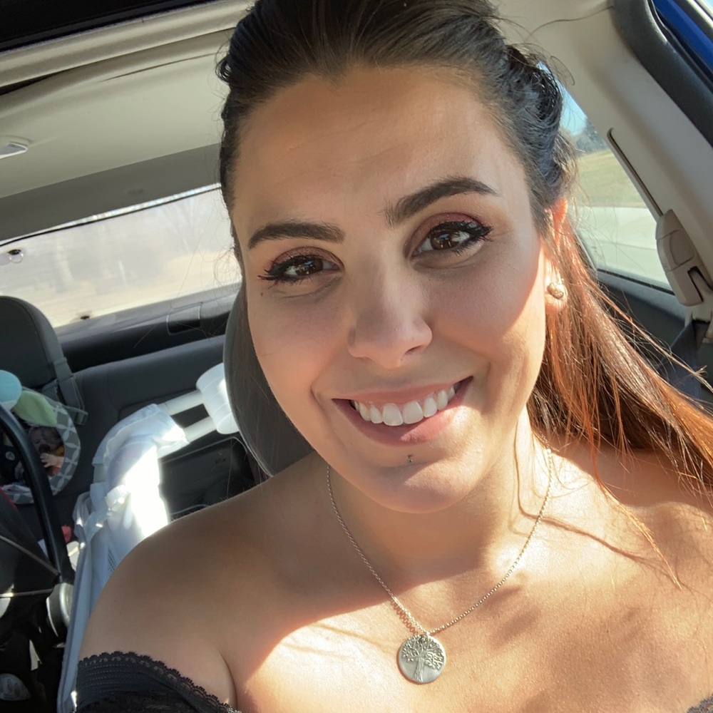 Meet your Posher, Shea